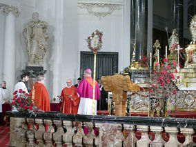 Abschlussvesper der Bischofskonferenz mit Spendung des Bonifatiussegens (© Karl-Franz Thiede)